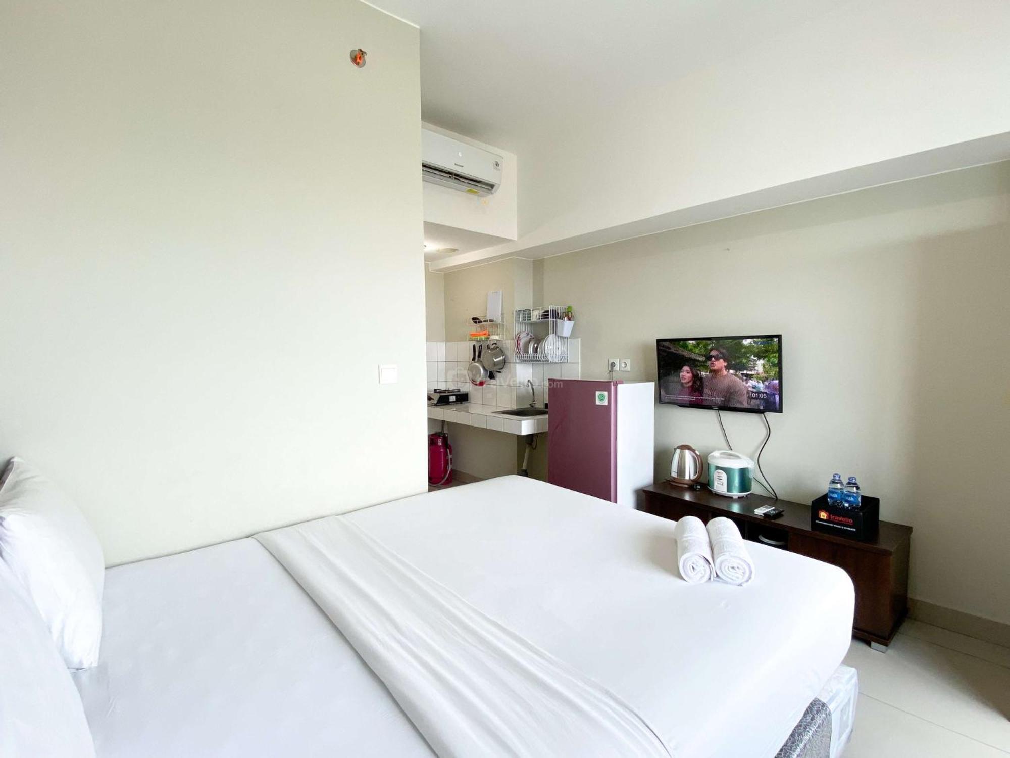 Simply Look At Springlake Summarecon By Travelio Apartemen